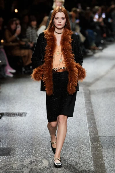 Look 22